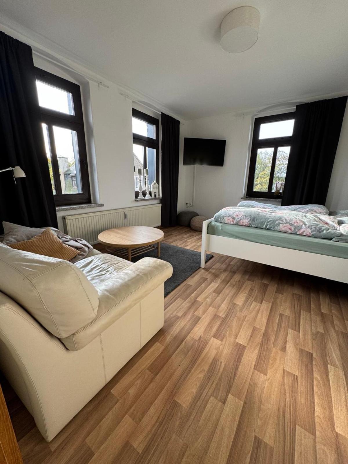 Ferienwohnung Uranus 1A Annaberg-Buchholz Buitenkant foto
